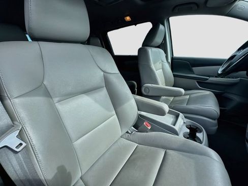 Used 2016 Honda Odyssey EX-L image 34
