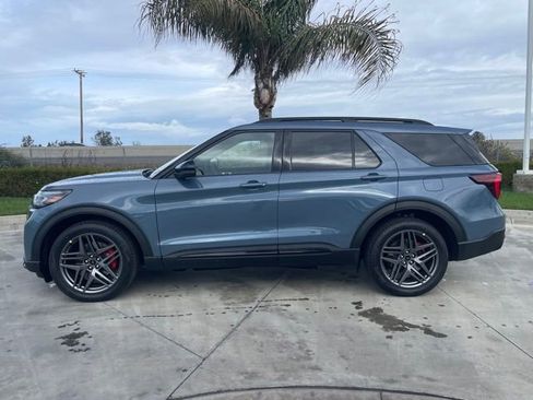 New 2026 Ford Explorer ST w/ Sun And Sound Package image 2