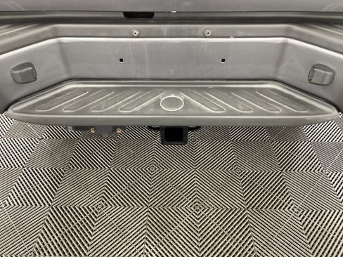 Used 2020 Nissan Frontier SV w/ Midnight Edition Floor Mats image 7