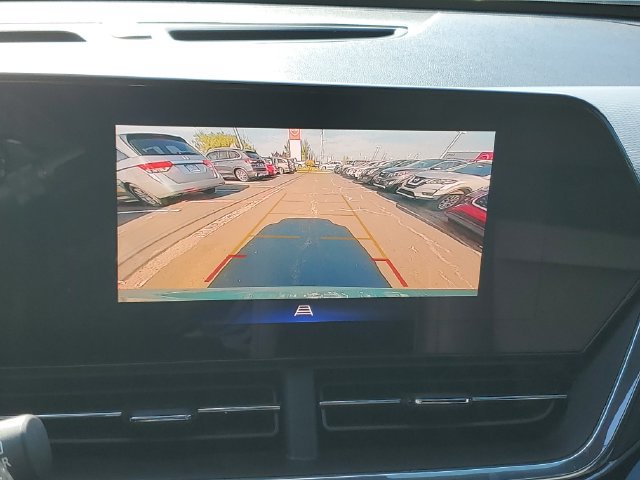 Used 2024 Chevrolet Trax RS w/ Sunroof Package FWD image 29