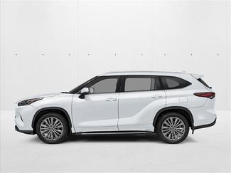 New 2026 Toyota Highlander Platinum video 3