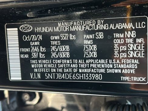 Used 2025 Hyundai Santa Cruz SEL image 32