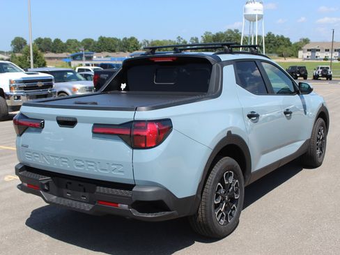 Used 2023 Hyundai Santa Cruz SEL w/ Activity Package FWD image 6