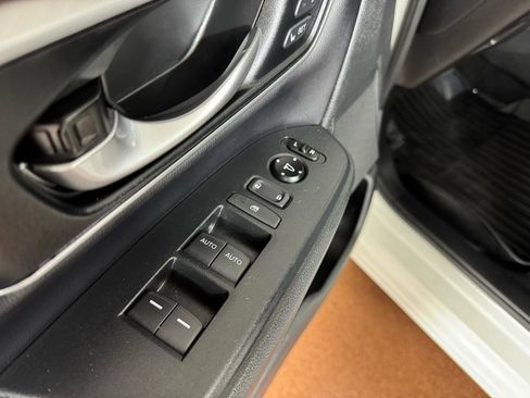 Used 2018 Honda CR-V EX-L image 18