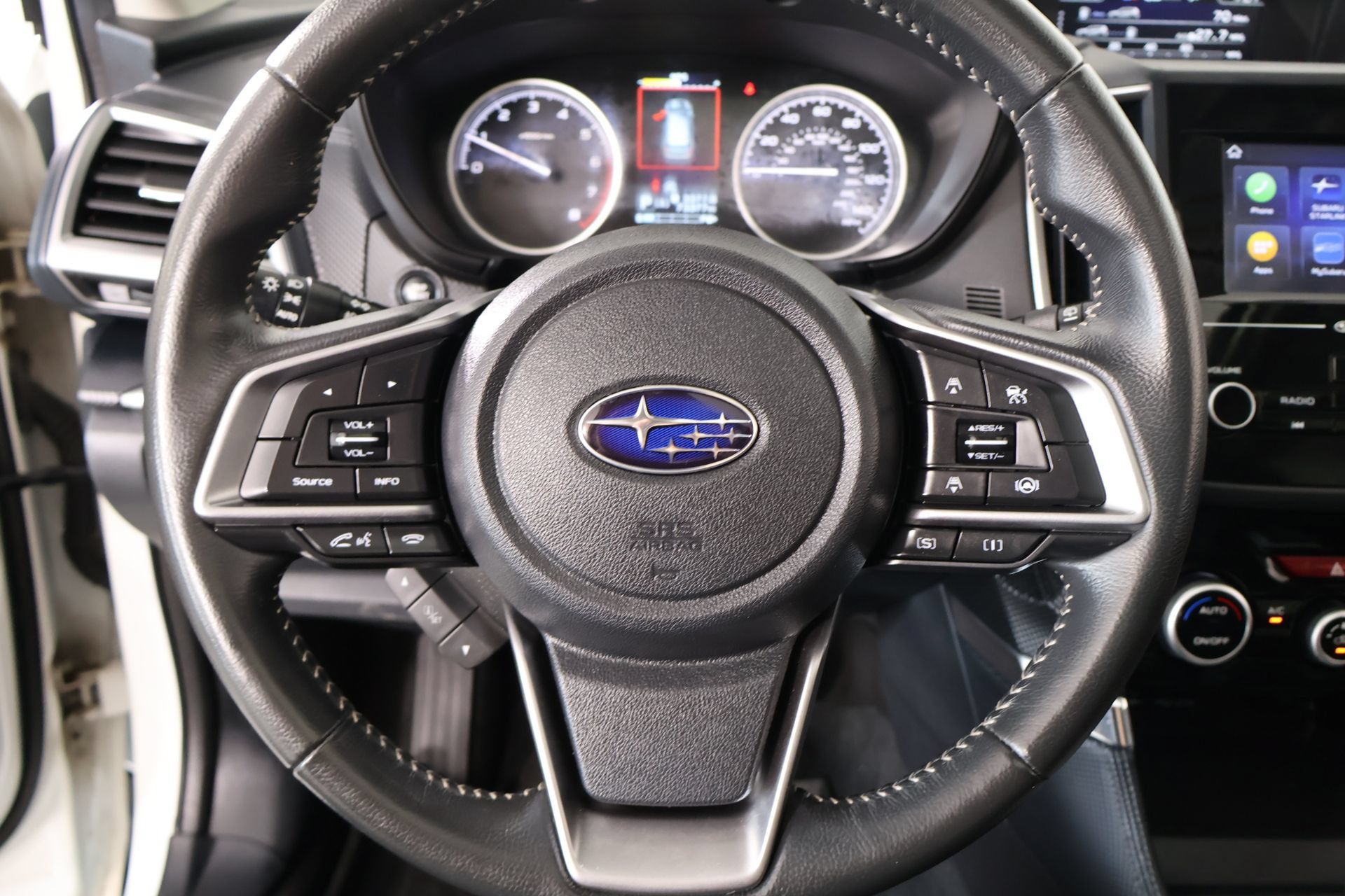 Used 2024 Subaru Forester Premium AWD/4WD image 3