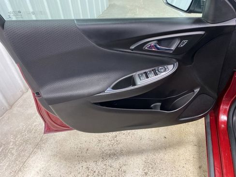 Used 2018 Chevrolet Malibu LT image 26