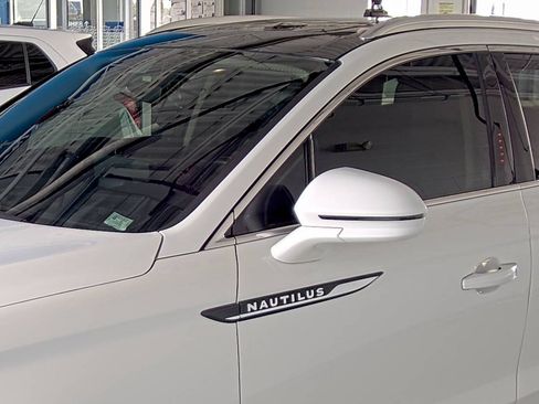 Used 2021 Lincoln Nautilus Reserve w/ Cargo Utility Package image 8