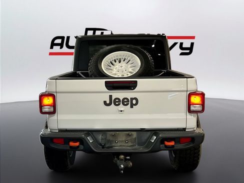 Used 2022 Jeep Gladiator Mojave w/ Trailer Tow Package AWD/4WD image 6