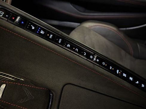 Used 2024 Chevrolet Corvette Z06 w/ Z07 Performance Package RWD image 9