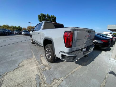 Used 2024 GMC Sierra 1500 AT4 w/ Technology Package AWD/4WD image 6