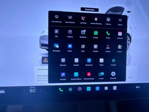 Used 2024 Tesla Model Y Long Range image 22