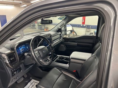 Used 2024 Ford F350 Lariat w/ Lariat Ultimate Package AWD/4WD image 20