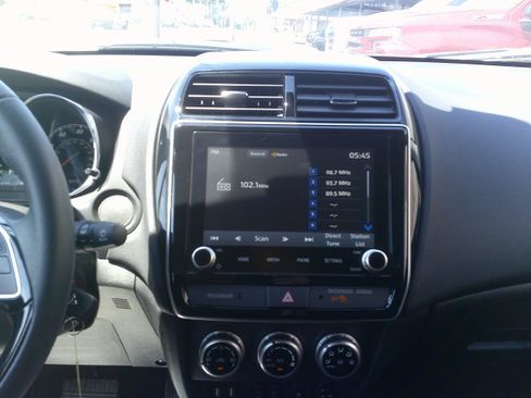 Used 2025 Mitsubishi Outlander Sport AWD image 19