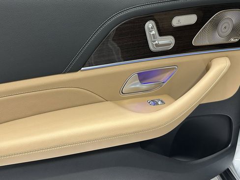 New 2026 Mercedes-Benz GLS 450 4MATIC image 26