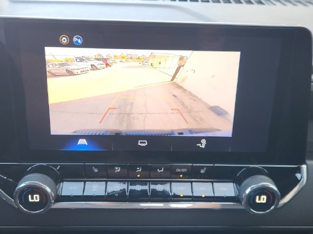 Used 2026 Chevrolet Colorado Trail Boss AWD/4WD image 5