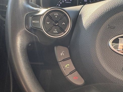 Used 2019 Kia Soul image 16