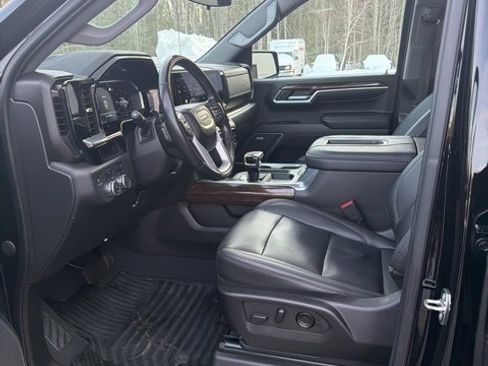 Certified 2022 GMC Sierra 1500 Elevation w/ Elevation Premium Package image 9