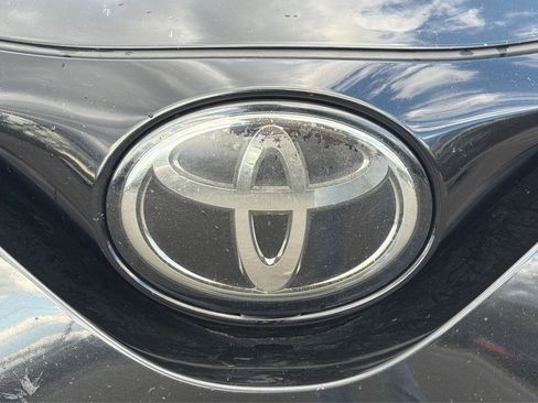 Used 2018 Toyota C-HR XLE image 25