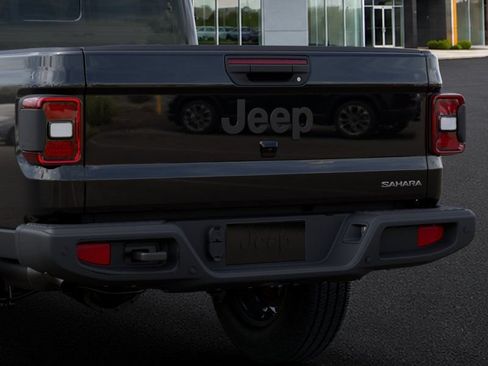 New 2026 Jeep Gladiator Sport AWD/4WD image 13