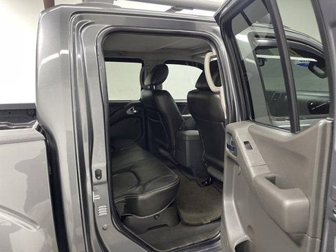 Used 2021 Nissan Frontier PRO-4X w/ Pro-4x Utility Package AWD/4WD image 14