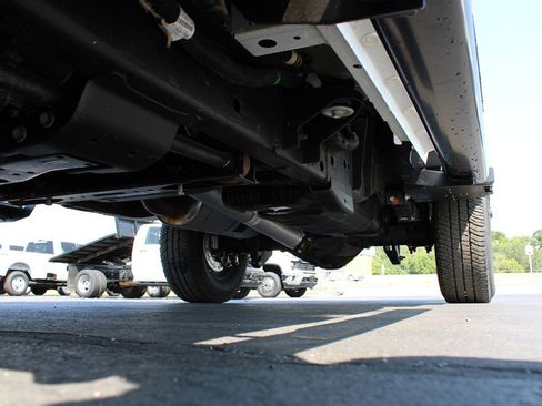 Used 2024 GMC Sierra 3500 Pro w/ Convenience Package image 37