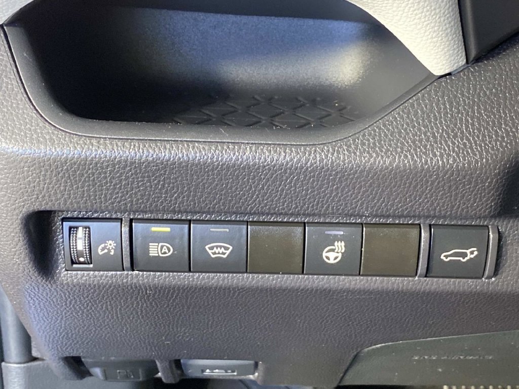 Used 2024 Toyota RAV4 XLE w/ Convenience Package AWD/4WD image 19