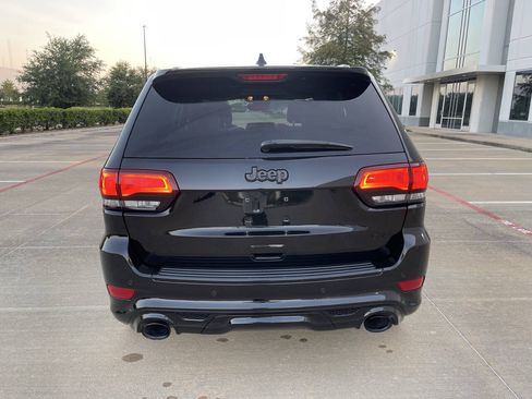 Used 2021 Jeep Grand Cherokee SRT AWD/4WD image 11