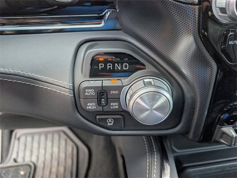 Used 2025 RAM 1500 Limited w/ Trailer Tow Group image 12