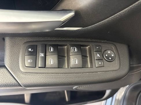 Used 2023 RAM 1500 Big Horn AWD/4WD image 34