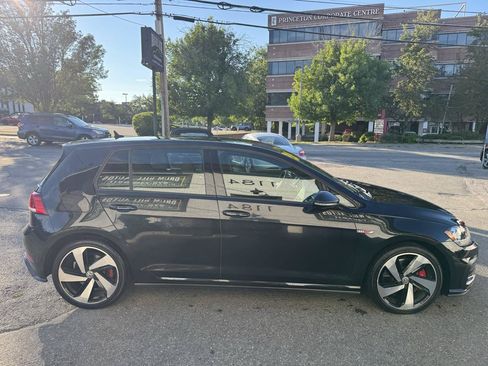 Used 2020 Volkswagen GTI SE FWD image 6