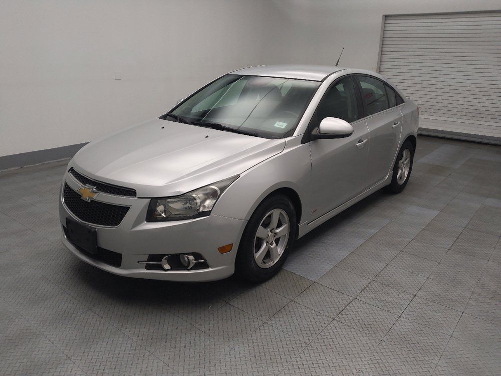 Used 2014 Chevrolet Cruze LT w/ RS Package FWD image 2