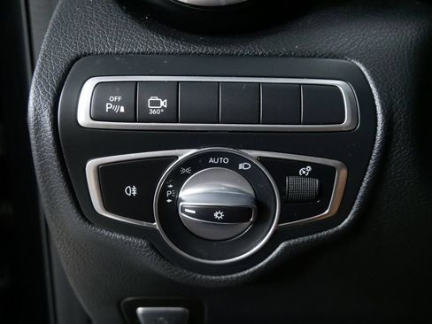 Used 2019 Mercedes-Benz GLC 300 4MATIC Coupe image 22