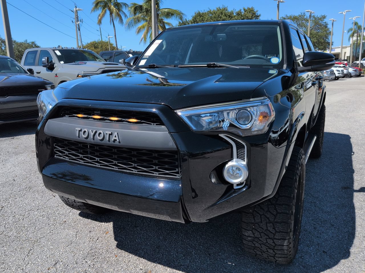 Used 2017 Toyota 4Runner SR5 Premium RWD image 9