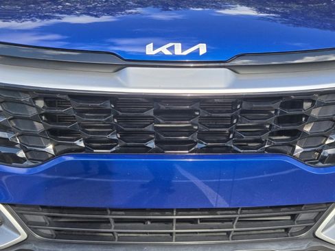 Used 2023 Kia Sportage EX FWD image 31