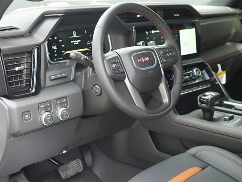 New 2026 GMC Sierra 1500 AT4 w/ AT4 Premium Package image 8