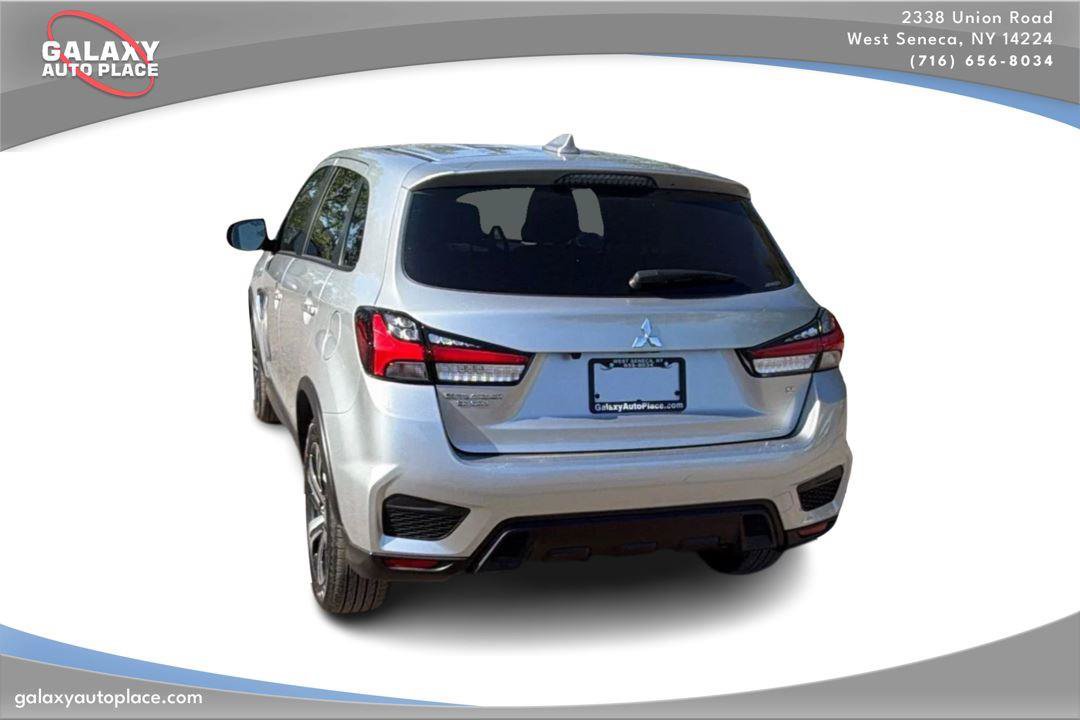 Used 2025 Mitsubishi Outlander Sport SE AWD/4WD image 7