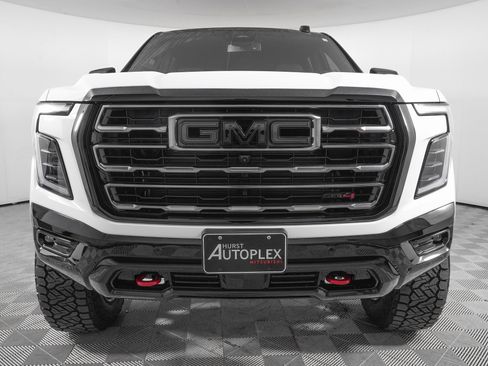 Used 2026 GMC Yukon AT4 image 3