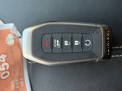 Used 2026 INFINITI QX60 Luxe w/ Cargo Package FWD image 28