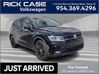 Used 2021 Volkswagen Tiguan SE R-Line image 1