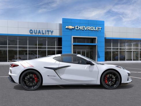 New 2027 Chevrolet Corvette Grand Sport w/ Z52 Sport Performance Package RWD image 47