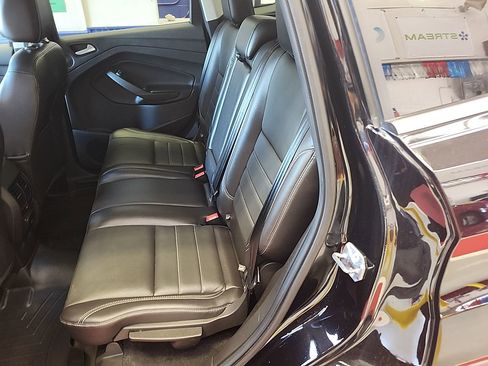 Used 2016 Ford Escape Titanium w/ Equipment Group 301A AWD/4WD image 11