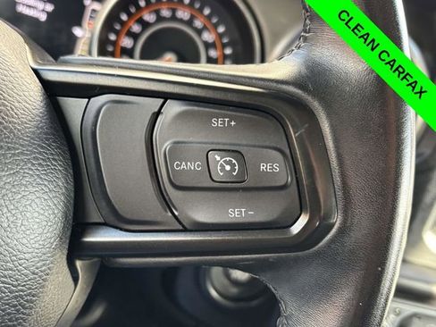 Used 2021 Jeep Gladiator Sport image 12
