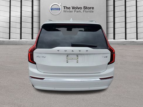 Used 2026 Volvo XC90 T8 Ultra w/ Protection Package Premier AWD/4WD image 5