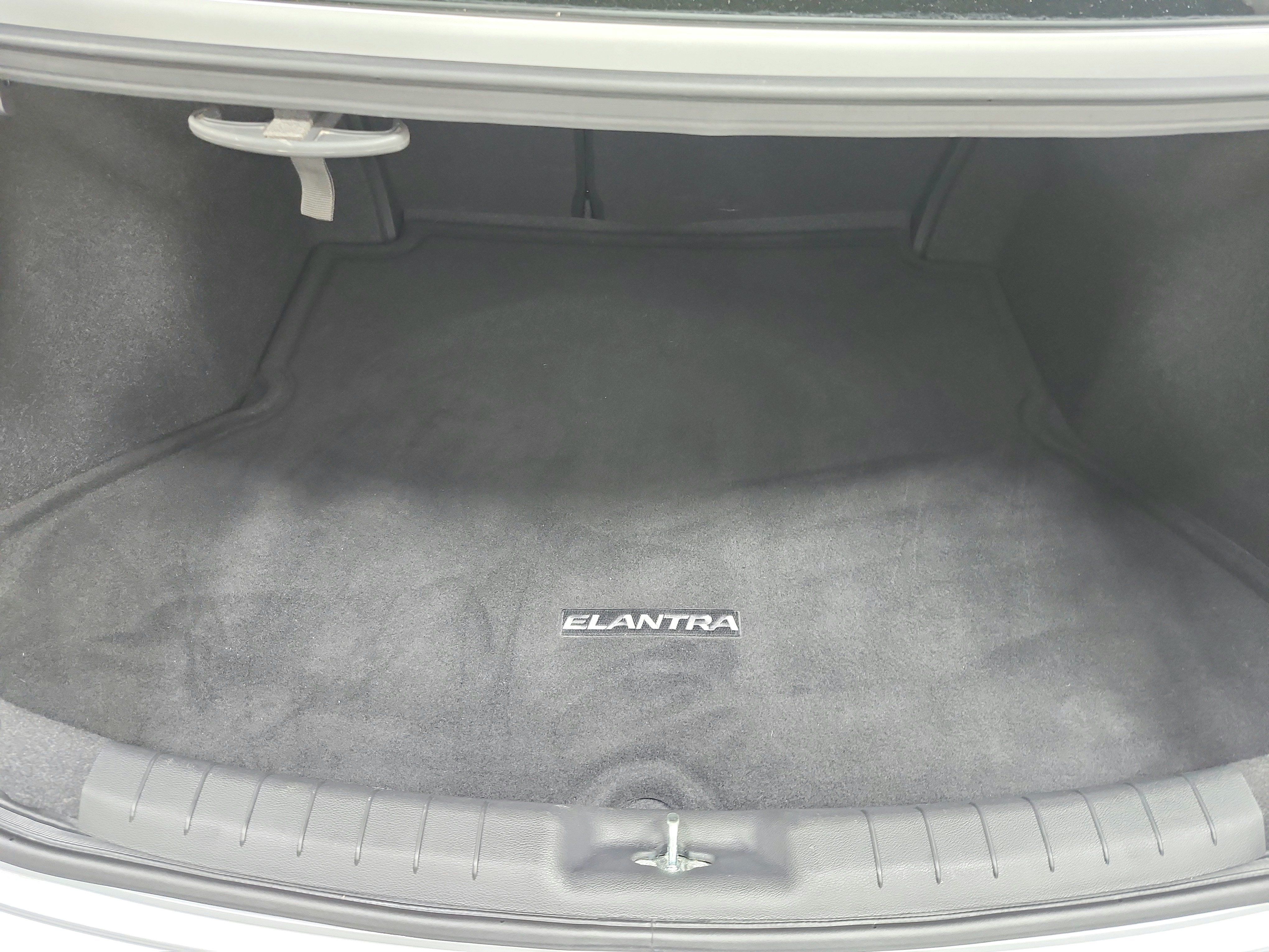 Used 2020 Hyundai Elantra Value Edition w/ Cargo Package (C1) FWD image 41
