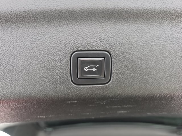 Used 2021 GMC Yukon Denali w/ Denali Premium Package AWD/4WD image 36