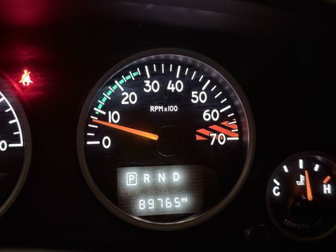 Used 2016 Jeep Wrangler Unlimited Sahara image 39