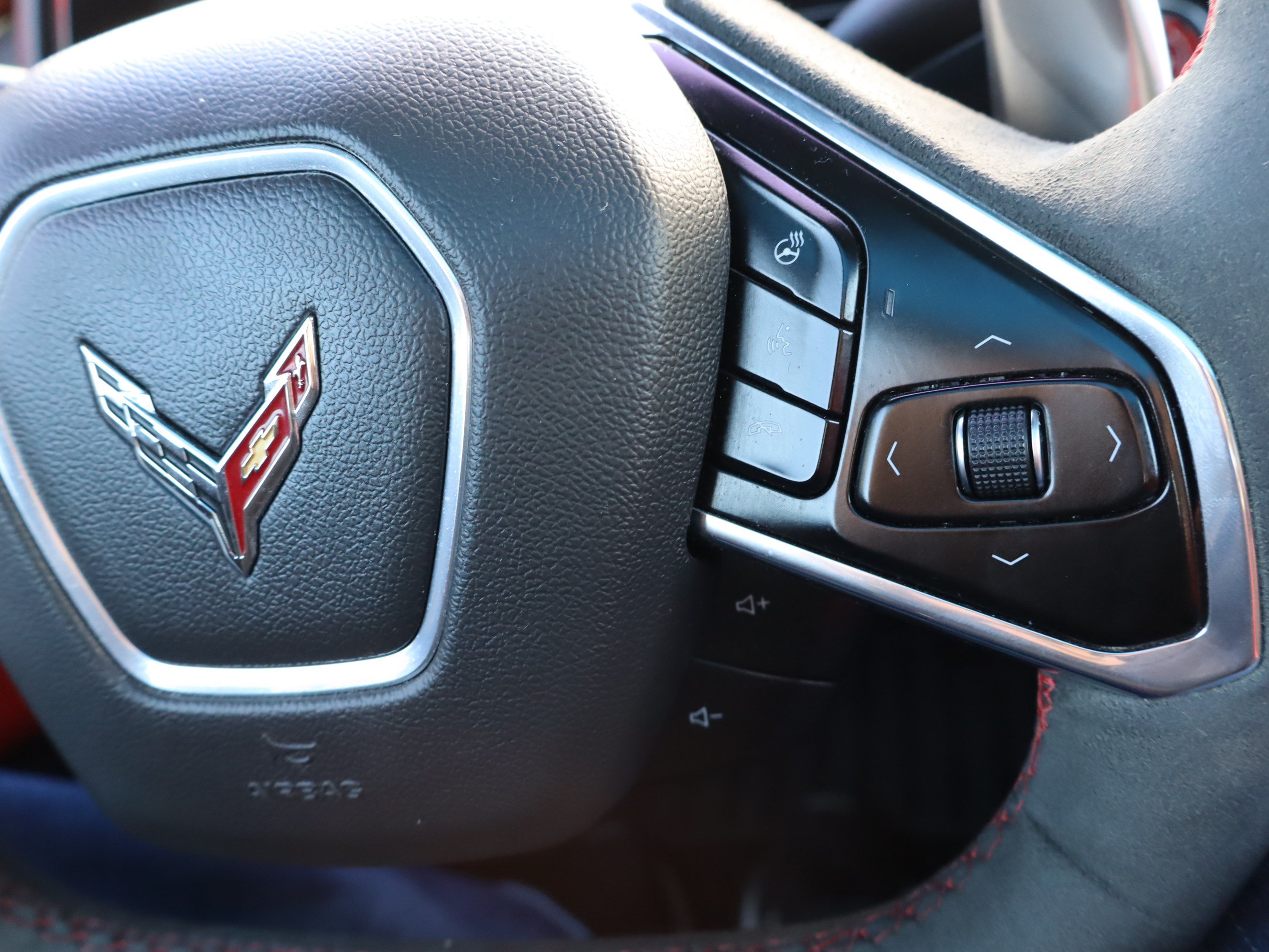 Used 2020 Chevrolet Corvette Stingray Preferred Cpe w/ 2LT Preferred Equipment Group RWD image 20