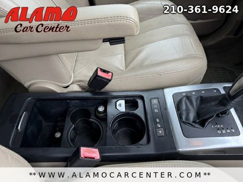 Used 2014 Land Rover LR2 HSE image 13