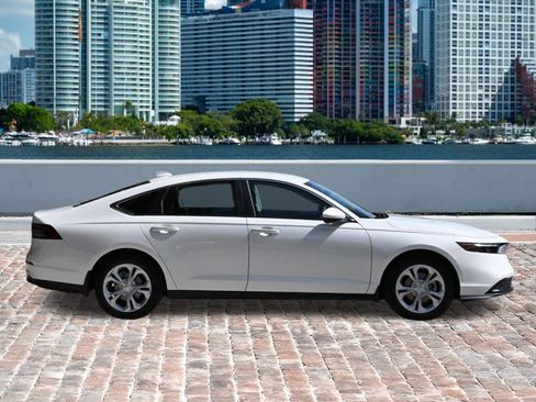 New 2025 Honda Accord LX image 4