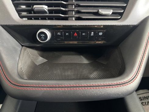 Used 2025 Ford Explorer ST-Line w/ ST-Line Street Pack image 20